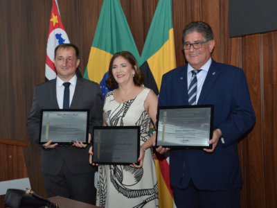 Câmara homenageia contadores destaque de 2023