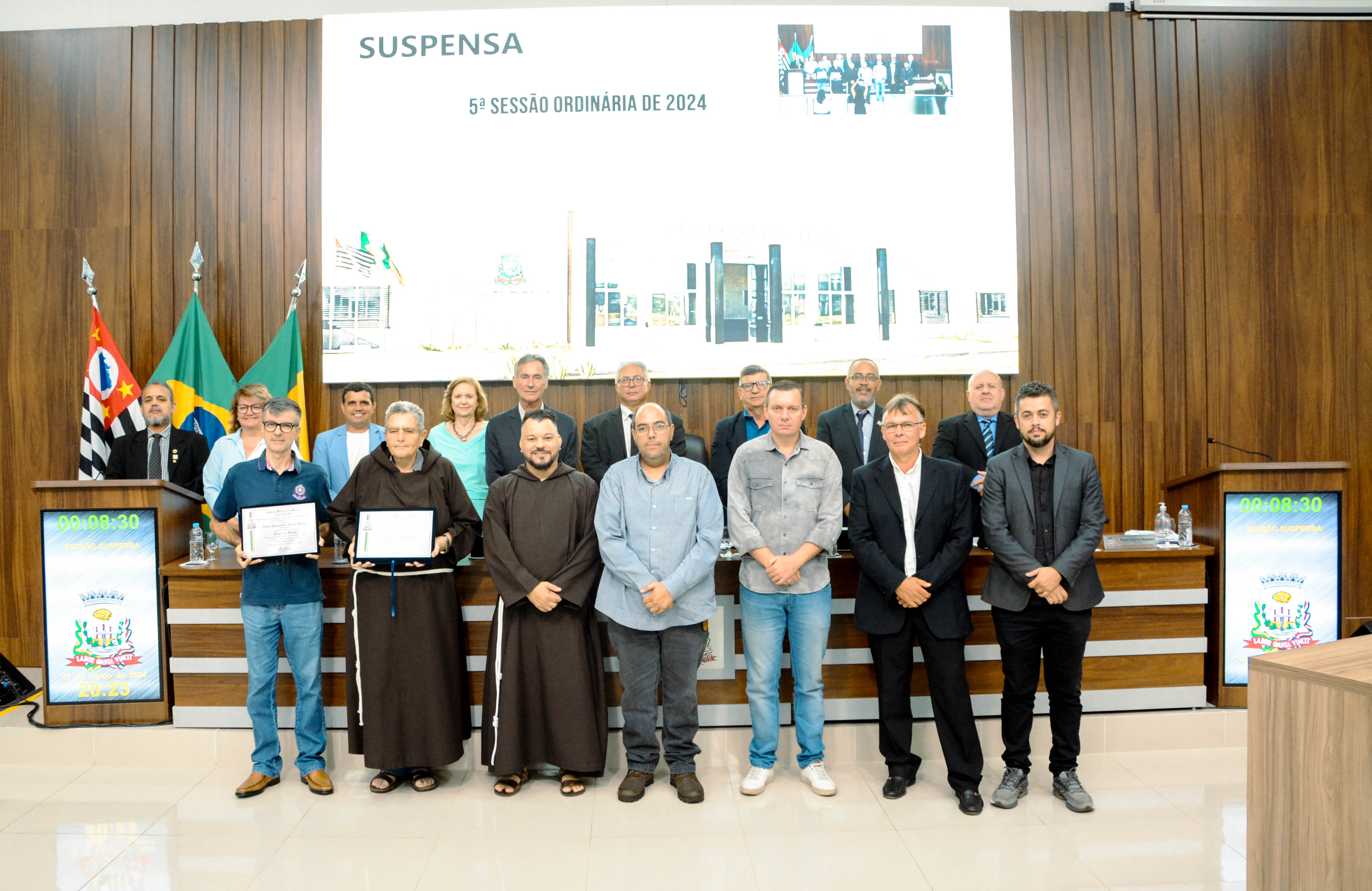 Frei Alberto Pegoraro e Dirce Aparecida Lima Costa (Im memoriam) são homenageados em espaço solene